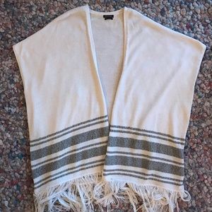 Massimo Dutti Cream & Grey Cape